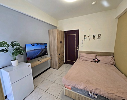 可寵可租補逢甲上石國小套房全新家具有陽台(出租) - Image 2