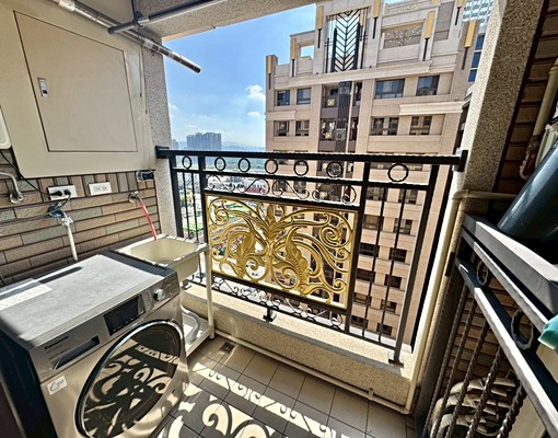 🔥正朝南高樓🔥近一中🔥無敵採光🔥少見浴缸🔥奢華裝修 - Image 4