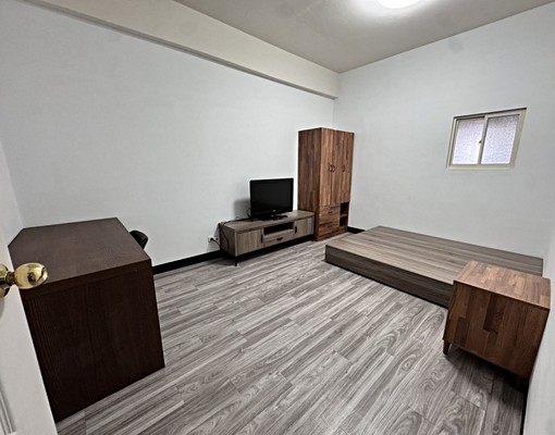 三民公園【秒殺3房1廳】寵洽★陽台★全新裝潢 - Image 6