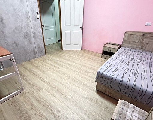 竹南國小旁精美全新裝潢聲控開燈 - Image 1