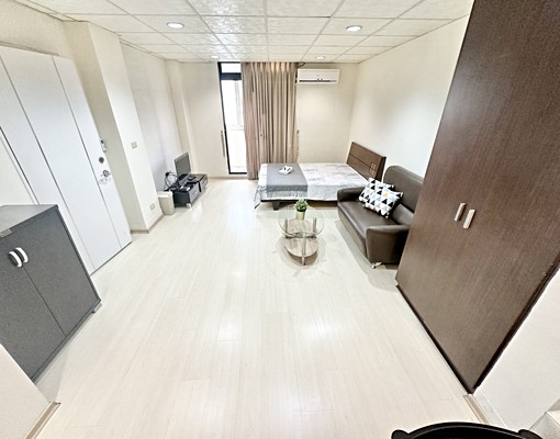 《無敵大空間》📣樂成公園✨可租補✨陽台獨洗✨子母車~機車位 - Image 2