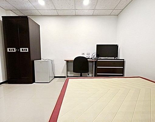 耕莘醫院【超值租案】衛浴有窗★水泥隔間★採光優 - 591租屋網 - Image 2