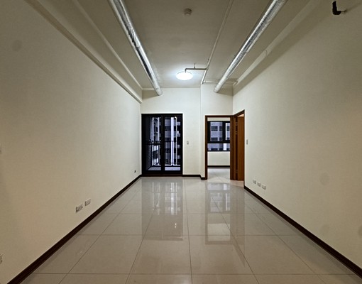 幸福成🏠可雙租補高樓層兩房空屋/平車 - Image 1