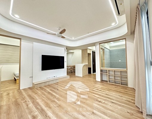 🌟竹科、新莊車站🌟全新百萬裝潢大三房🌟含管 - Image 1