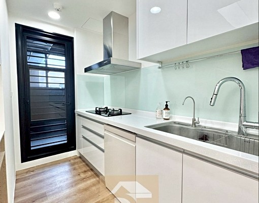 🔑竹科、高鐵|日式陽光美宅家俱電齊全沙發會補|租金含管 - Image 6