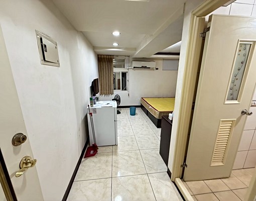 芬秒租好房-後站舒適套房.租金便宜.大對外窗.哪裡找 - Image 2