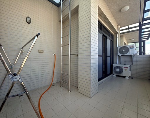 可談!稀有可神明廳可租補🅰️家俱全配🅰️騎樓停車四房別墅 - Image 15