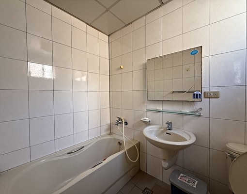 左營💝合群新城大四房💝可養寵可租補 - Image 9