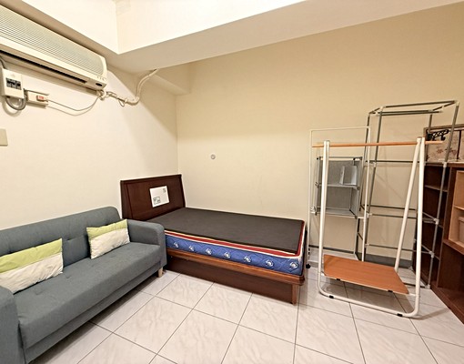 英專路好生活套房走路就到夜市、捷運站歡迎賞屋 - 591租屋網 - Image 2