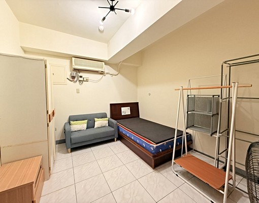 英專路好生活套房走路就到夜市、捷運站歡迎賞屋 - 591租屋網 - Image 1