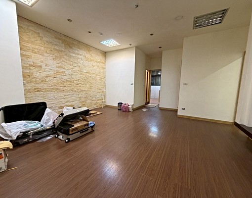 【一樓免爬高】→可居住、可住辦 - Image 1