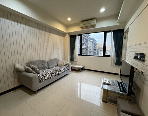 社宅✔️租補✔️免仲介費✔️高樓層採光溫馨2房🌟北大特區 - Image 1