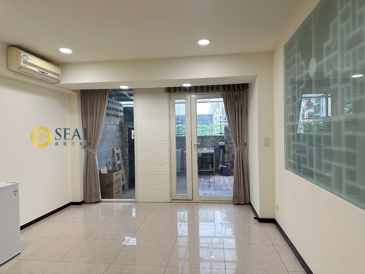 【圓璽不動產】近天母SOGO庭院一樓