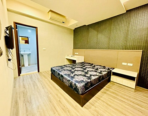 勝利國運中心旁/室內6坪大套房 - Image 1