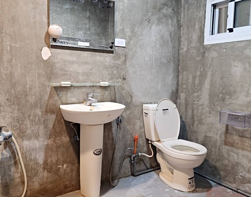 新崛江臨路金透店出租 - Image 3