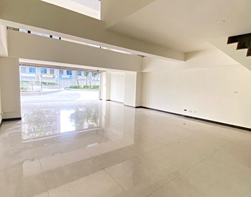 租金可談🔥👍稀有低租金👍人口密集店面 - Image 2