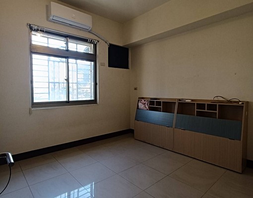 五股區六合街大四房+平面車位,可租補(看屋預約) - Image 7