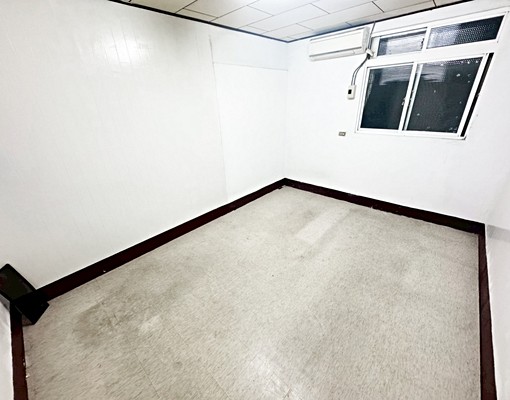 遠東世紀廣場◆超值6房◆可宿舍可辦公★台水電 - Image 2