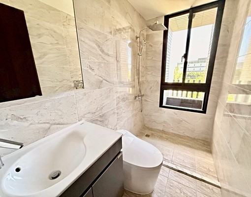 ✨新裝潢整棟透天✨稀有六房採光佳✅門前可放汽機車 - Image 12