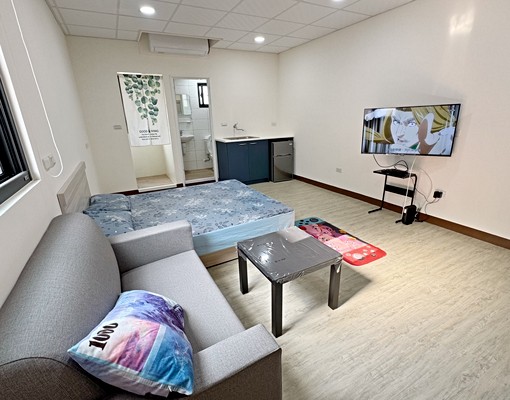 全新鳳山陽台大套房,雙面採光通風佳,可租補 - Image 1