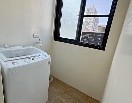 全新鳳山陽台大套房,雙面採光通風佳,可租補 - Image 7