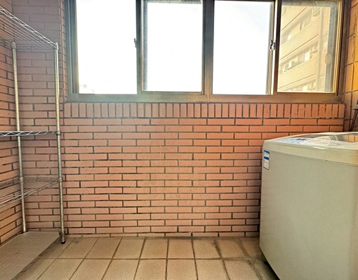 正德國中旁藍海名廈社區 - Image 12