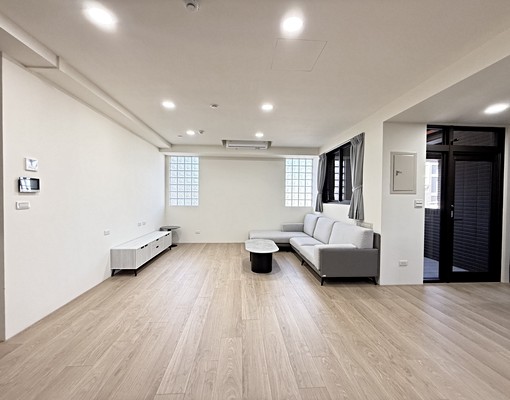 近巨城【綠盛世13】絕美兩房有車位|一卡皮箱即可入住 - Image 5