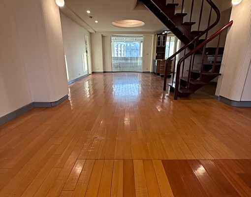 國際新星兩層樓漂亮大房 - Image 3