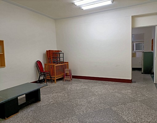 【民治路_整棟邊間厝_2萬5千元/月_有9張床可公司員工住】 - Image 3