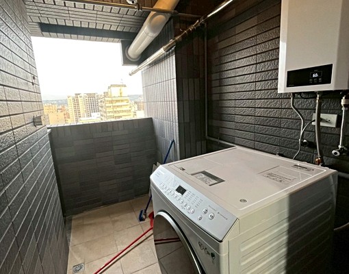 佳鋐新邑💖海線必租大坪數百萬系統裝潢高檔社區無限視野兩房平 - Image 14