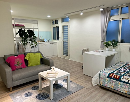 獨立陽台🌺質感空間大套房🌸迴龍站☘️可租補 - Image 1