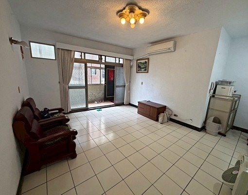 可租補免仲介費|前後陽台|公寓大三房 - Image 5