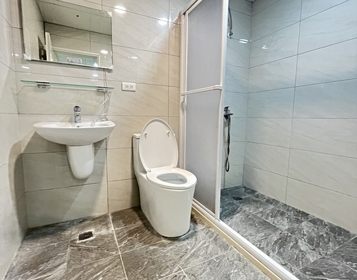 近健行科大|精美大套房|一卡皮箱入住|全新家電|有陽台對外窗 - Image 6