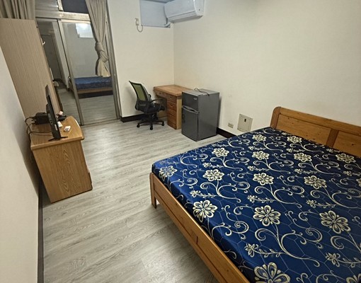 金山街竹科獨立陽台洗衣機採光佳變頻冷氣 - Image 1