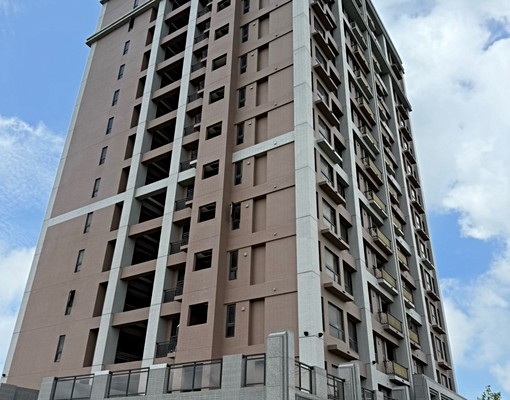 全新大樓剛交屋,傢俱、家電全新 - Image 1