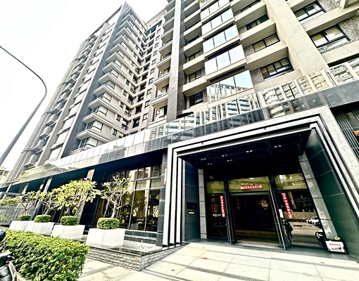 賢商圈精華區/大河苑美美裝潢/河畔景觀4房平車 - Image 15