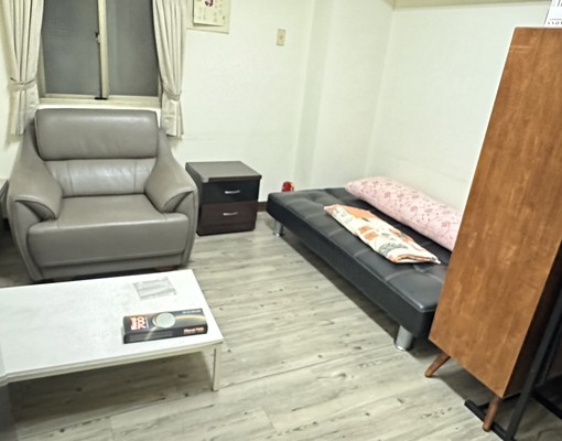 北區超夯地段!一中商圈錦平街套房機能強生活全包 - Image 3