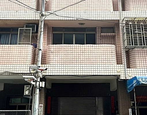 千霈租屋🧧《南屯區》文山九街4樓透天店住💥9房💥 - Image 1