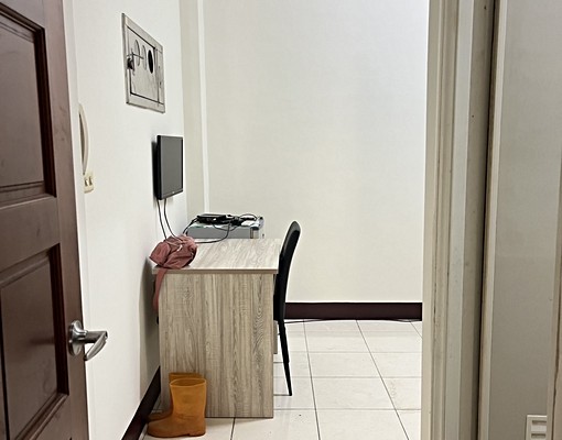 中華大學乾淨明亮套房 - Image 2