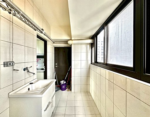 新光重劃區>新屋齡裝潢美3房+雙平面停車位>含管理費>可租補 - 591租屋網 - Image 13