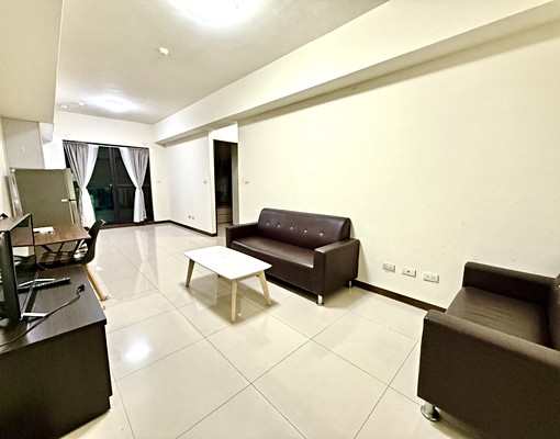 巨蛋捷運站漢神DC明星學區機能兩房附家具 - Image 1