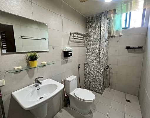 近高鐵電梯套房<租金含水含網路第四台> - Image 4