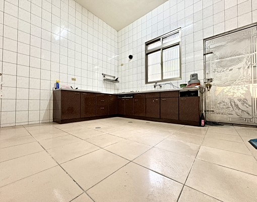 安東社宅/南崗透天/格局方正大空間/免仲可補 - Image 3