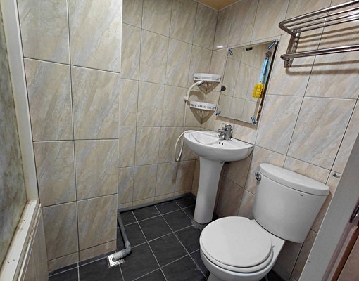 近台中公園,獨立套房,生活機能佳,採光佳,視野觀闊 - Image 2