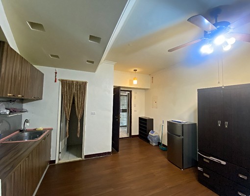 安東社宅/草屯市區電梯大套房/免仲可補 - Image 1