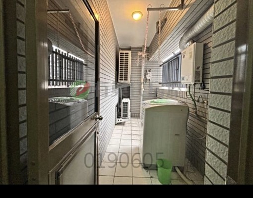 新市國小學區機能便利大三房⎪格局方正採光好⎪乾淨明亮 - Image 12