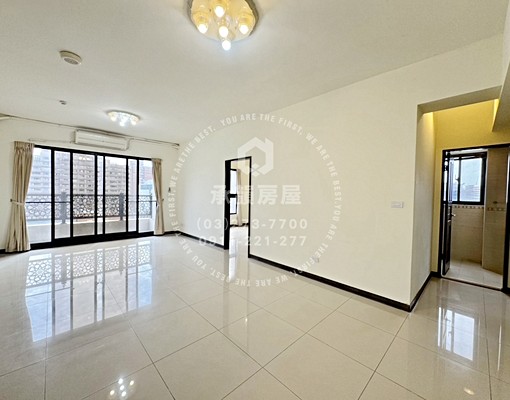 大有路上優質社區雙陽台美四房.含管理費 - Image 1