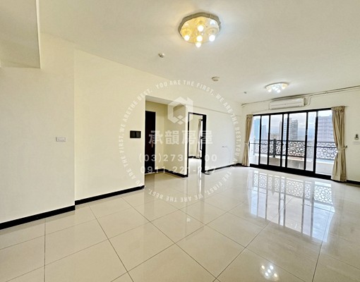 大有路上優質社區雙陽台美四房.含管理費 - Image 2