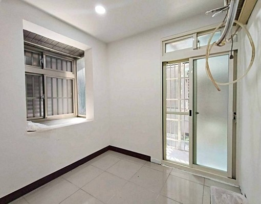 新莊自強街社會住宅,2房可租補,近公園學區圖書館 - Image 1