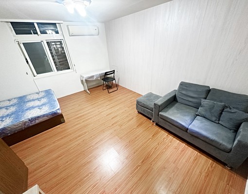 捷運板新站4分【超值租案】獨洗★曬衣窗★衛浴開窗 - Image 1